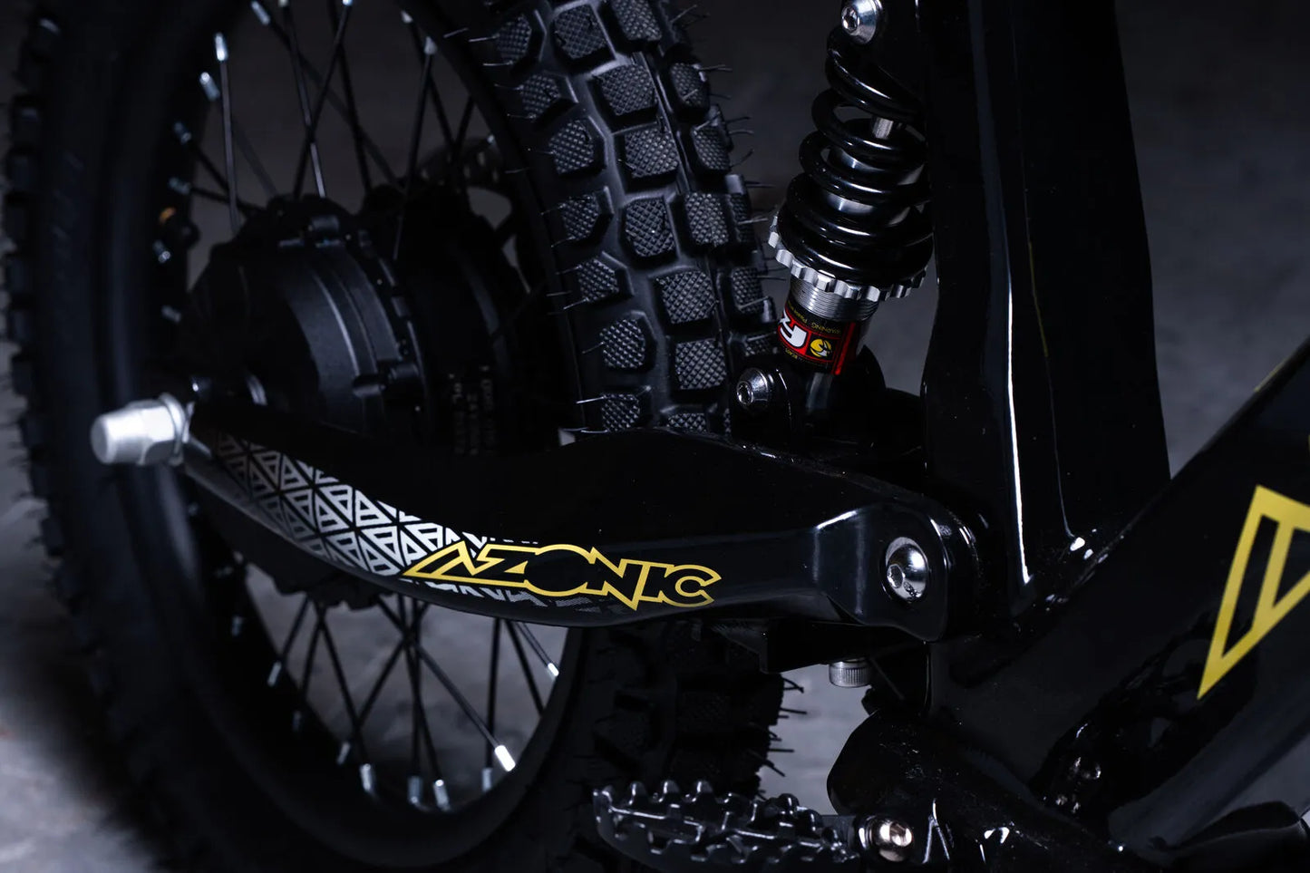Azonic Flow Racing 16