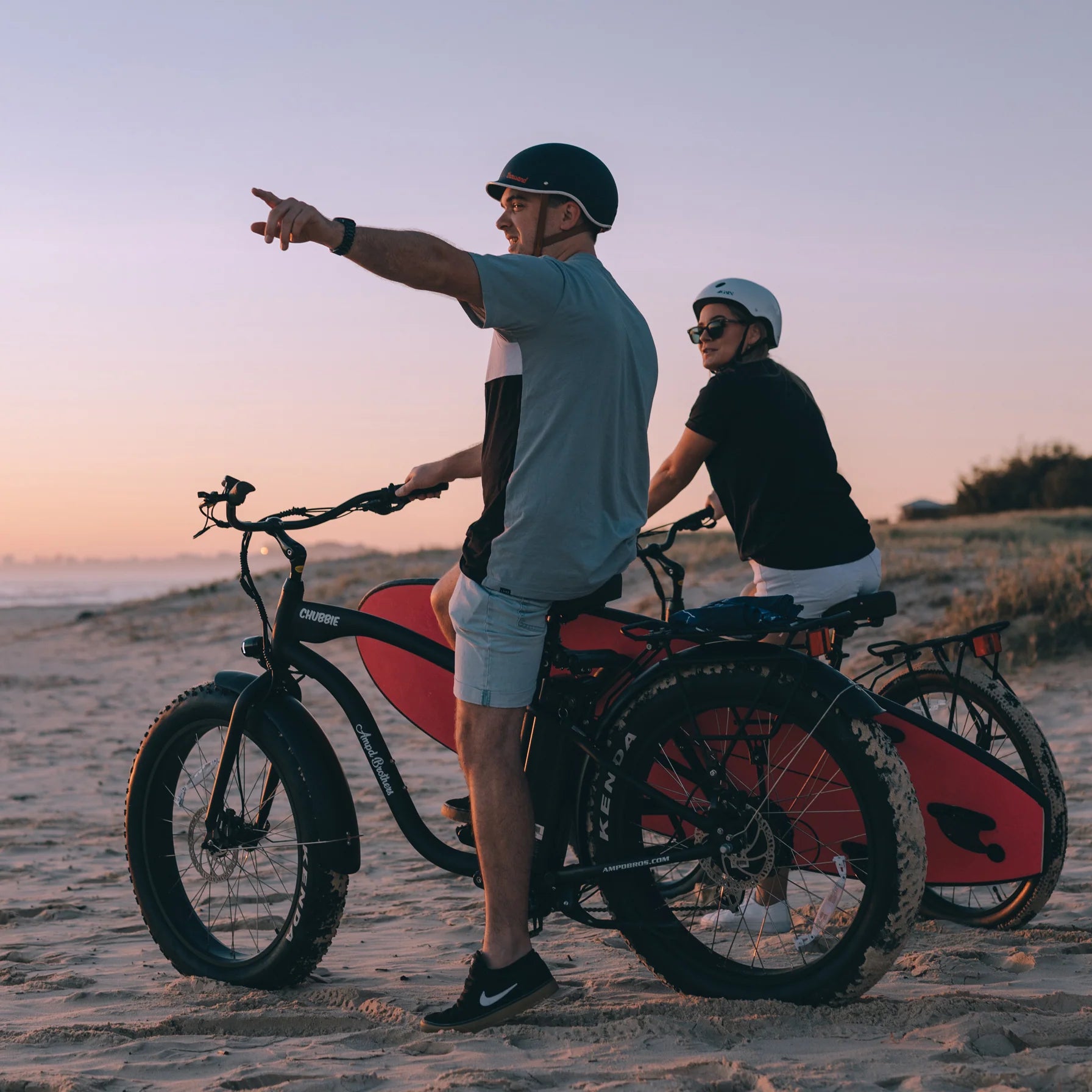 CHUBBIE 2 Electric Beach Cruiser Bike
